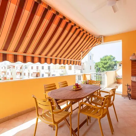 Itadhome - Coral Beachside With Pool And Private Parking 아파트 *