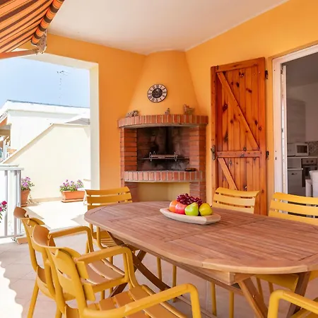 아파트 Itadhome - Coral Beachside With Pool And Private Parking