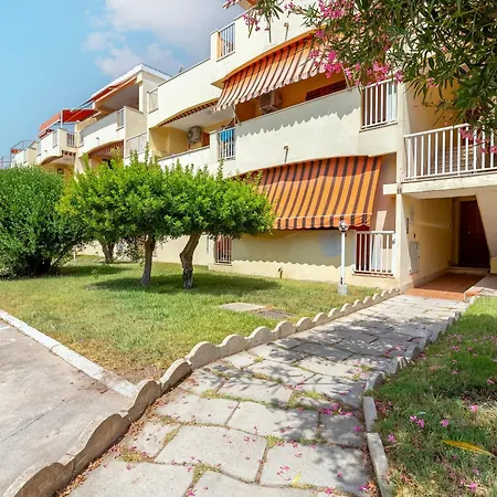 Itadhome - Coral Beachside With Pool And Private Parking * Alghero